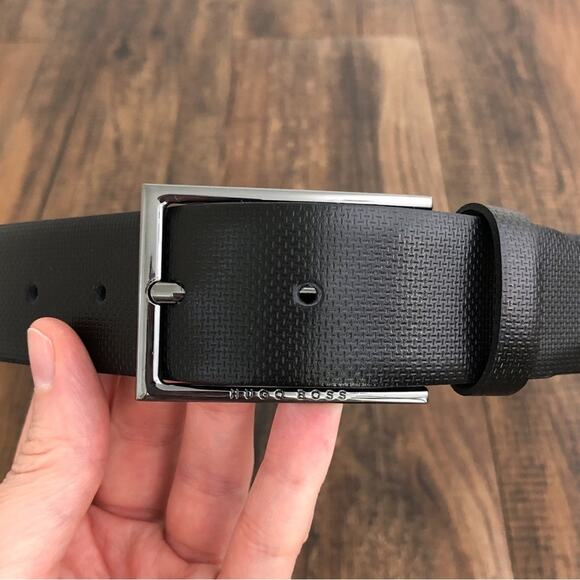 Hugo Boss Italian Leather Belt Printed Handmade in Italy Size 32 Black Gunmetal - Picture 3 of 16